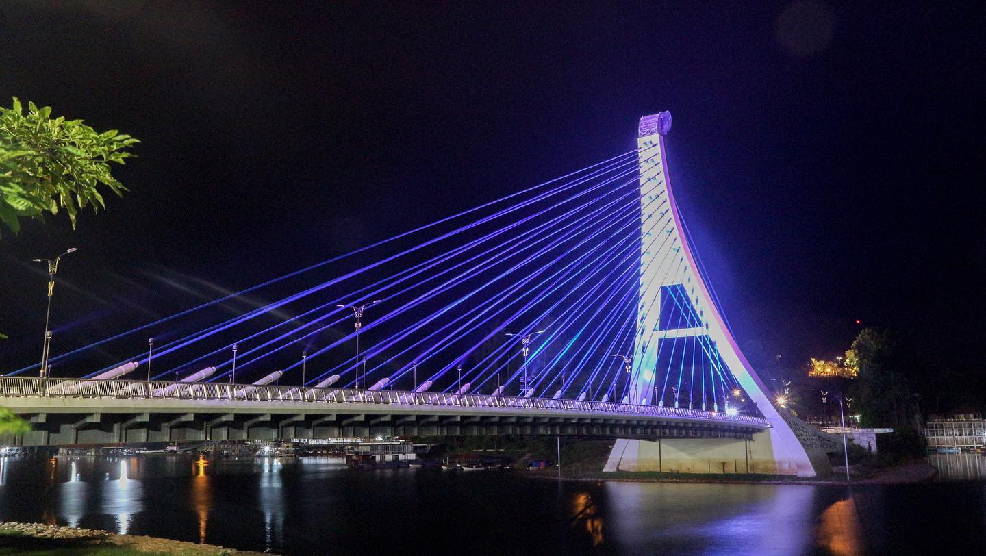 Pulau Poh Bridge Lighting – Kenyir Lake Illumination